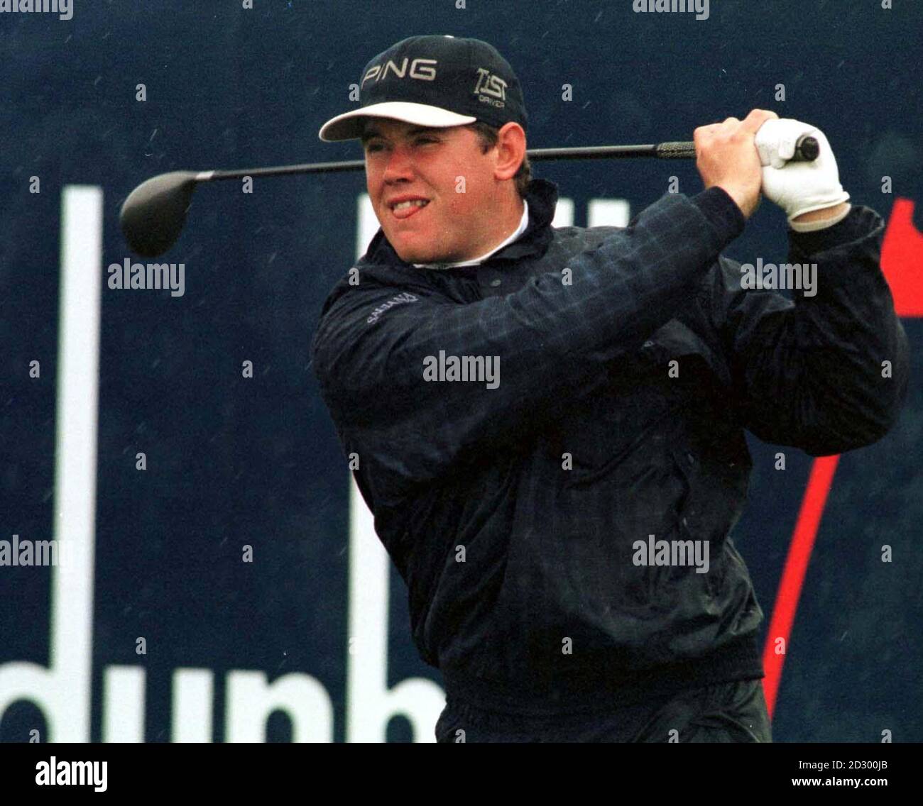 Lee Westwood, d'Angleterre, débarque le 3e jour de la coupe Dunhiil à St. Andrews aujourd'hui (vendredi). Photo EDI par Chris Bacon/PA Banque D'Images