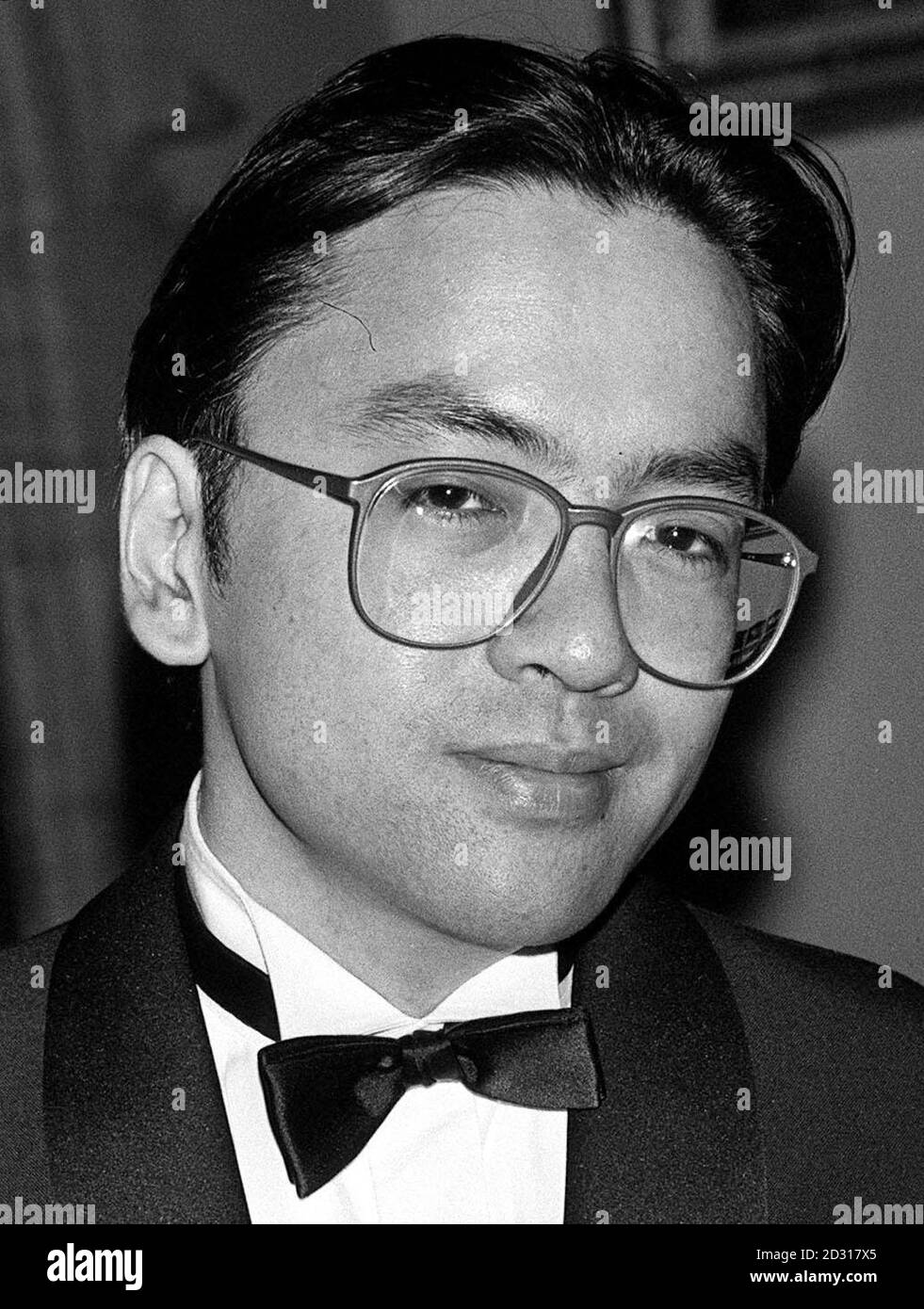 Dossier de bibliothèque photo en date du 26/10/89 du candidat du prix Booker Kazuo Ishiguro, qui a été sélectionné pour son roman quand nous étions orphelins, jeudi 5 octobre 2000. L'auteur japonais acclamé a remporté le prix Booker en 1989 pour les vestiges du jour. Voir PA Story ARTS Booker. Photos PA Banque D'Images