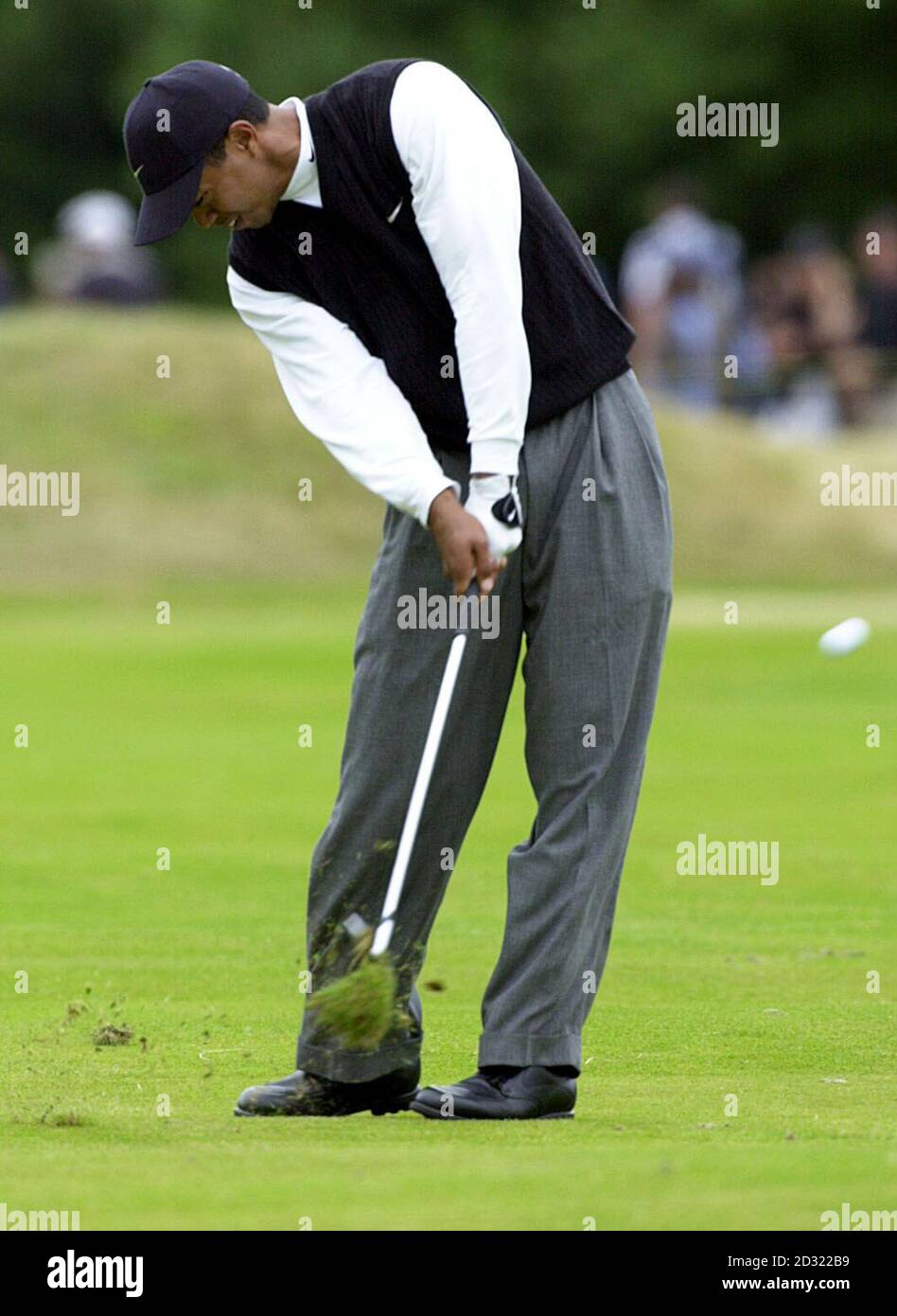Le Tiger Woods d'Amérique en action lors de la troisième partie du 130e Championnat d'Open au parcours de golf Royal Lytham & St Annes . Banque D'Images