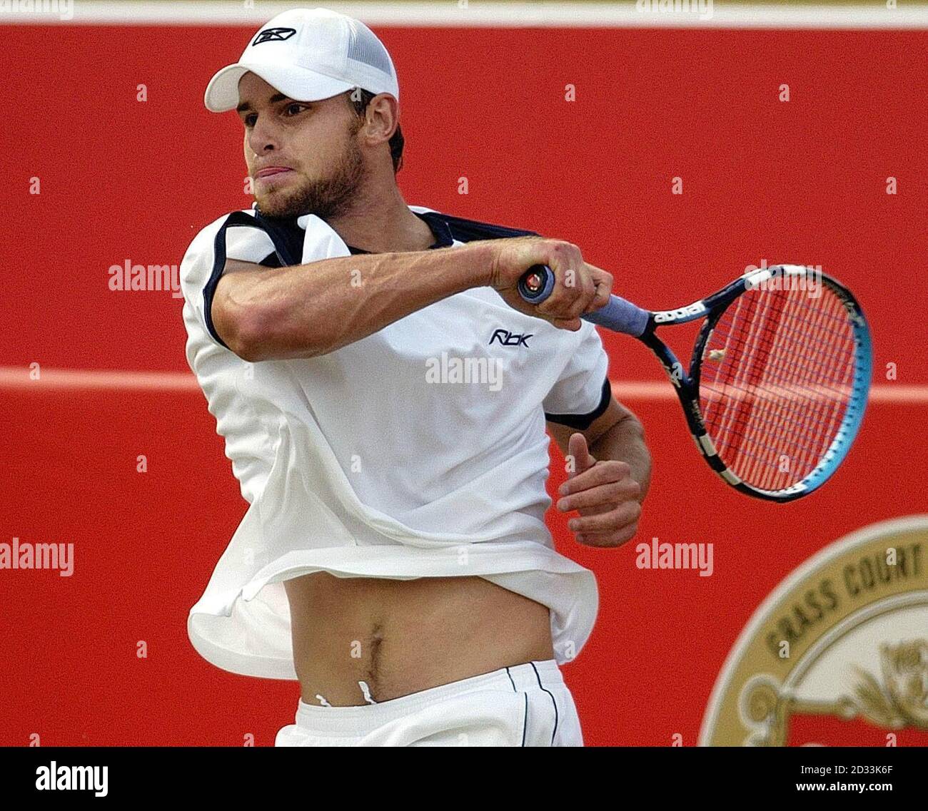 Andy Roddick des États-Unis en action contre Sébastien Grosjean de France, lors de la finale du championnat Stella Artois, Queen's, Londres Banque D'Images