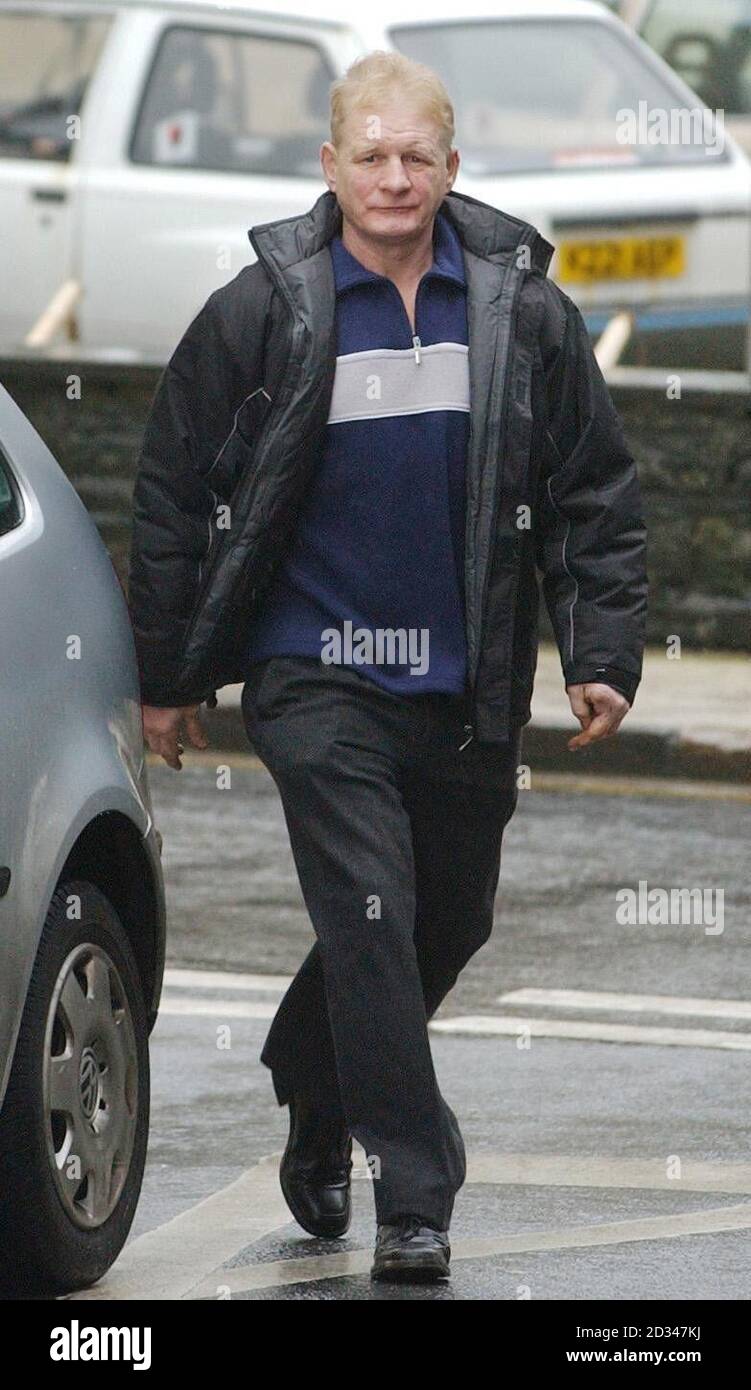 Eddie Browning part après avoir admis conduire pendant trois fois la limite légale. M. Bowning, 52 ans, un ancien soldat emprisonné à tort pour un meurtre violent en 1988, a plaidé pour des circonstances spéciales, affirmant que des amis avaient fait des pointes de sa boisson à sa connaissance. Le cas a été ajouré. Banque D'Images
