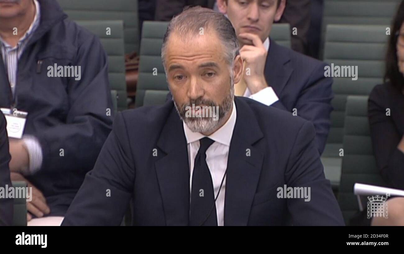 Anthony Gutman, co-directeur des services bancaires d'investissement EMEA chez Goldman Sachs, s'adresse au Comité des affaires de la Chambre des communes lors de la remise en question des dirigeants d'Arcadia sur l'effondrement du BHS à Portcullis House, Londres. Banque D'Images