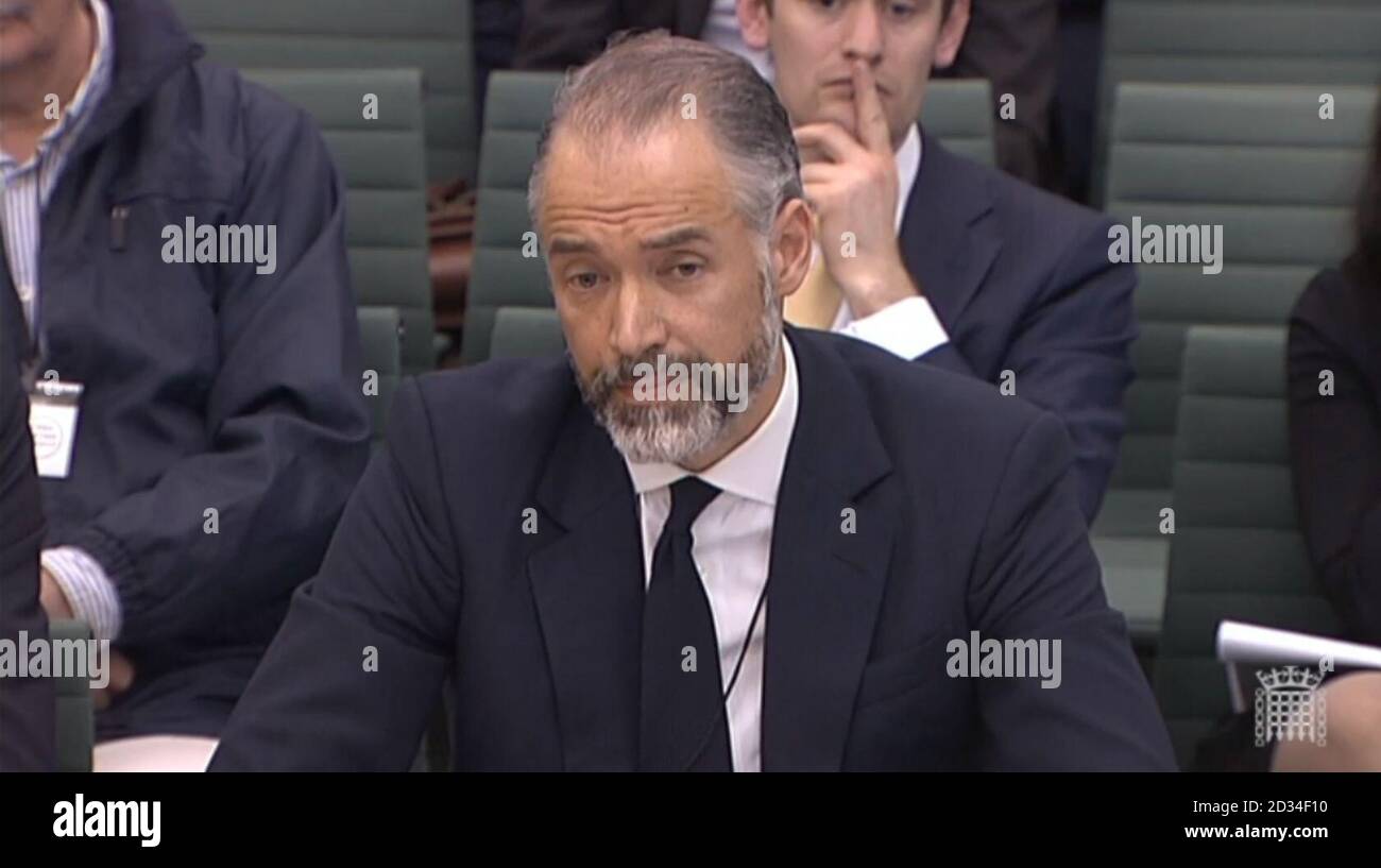 Anthony Gutman, co-directeur des services bancaires d'investissement EMEA chez Goldman Sachs, s'adresse au Comité des affaires de la Chambre des communes lors de la remise en question des dirigeants d'Arcadia sur l'effondrement du BHS à Portcullis House, Londres. Banque D'Images