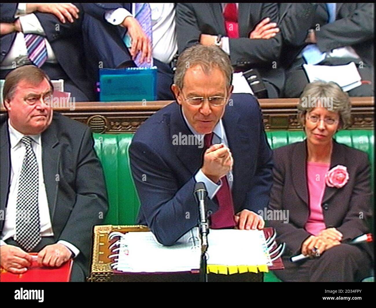 Le premier ministre britannique, Tony Blair, prend la parole à la Chambre des communes lors des questions du premier ministre, le mercredi 16 2005 novembre. APPUYEZ SUR ASSOCIATION photo. Le crédit photo devrait se lire comme suit : PA Banque D'Images