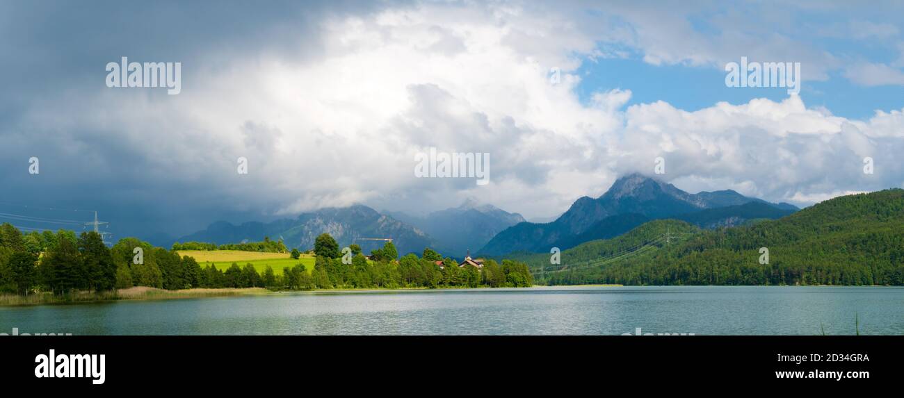 Lac dans les montagnes des alpes allemandes Banque D'Images