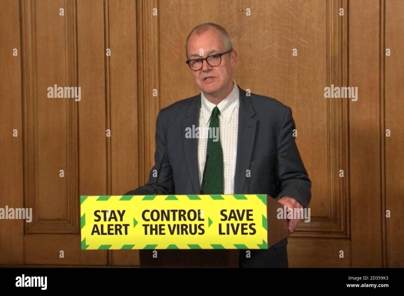 Capture d'écran du conseiller scientifique en chef Sir Patrick Vallance lors d'un exposé aux médias à Downing Street, Londres, sur le coronavirus (COVID-19). Banque D'Images