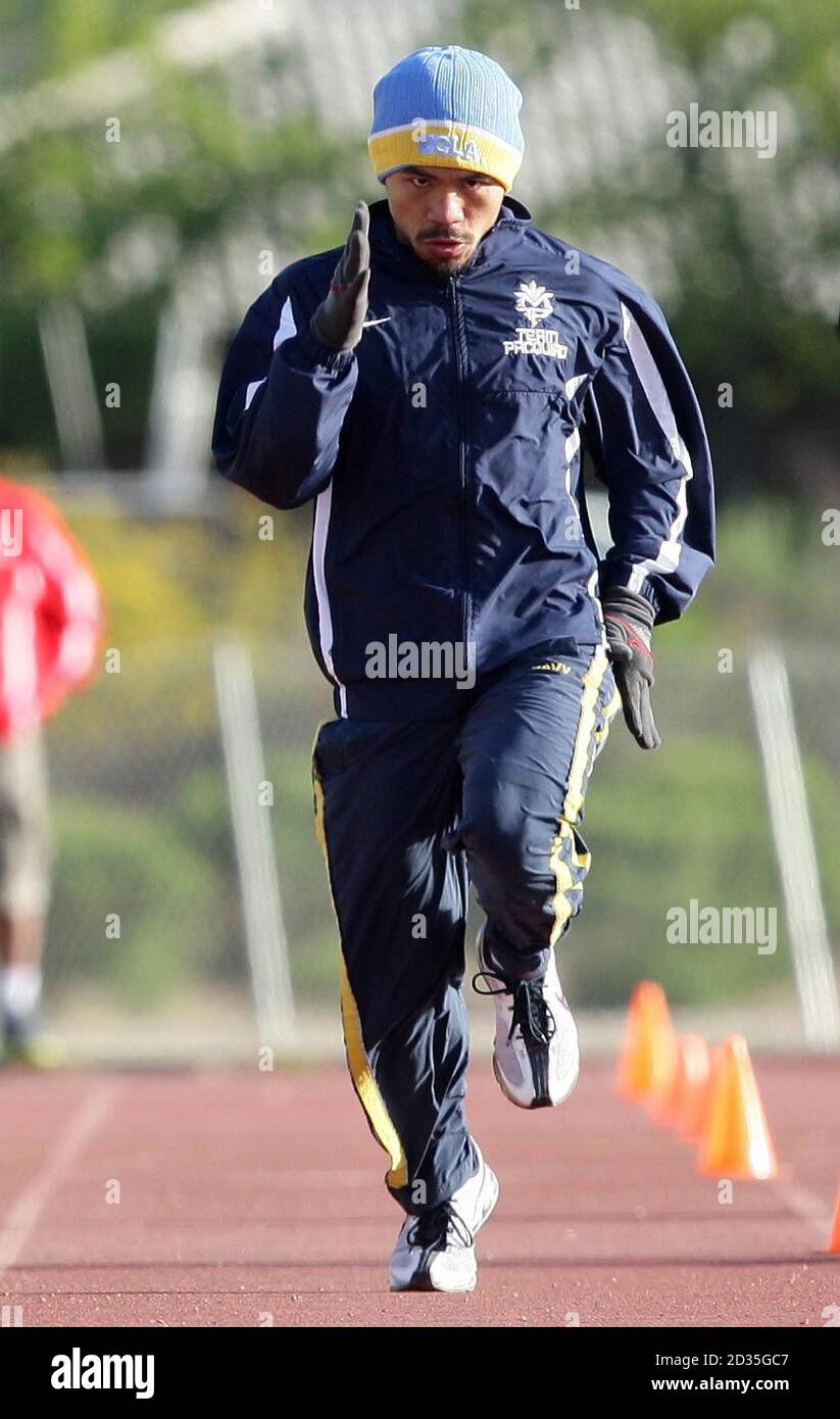 Manny Pacquiao lors d'une séance d'entraînement matinale sur le circuit de course UNLV à Las Vegas, aux États-Unis. Banque D'Images