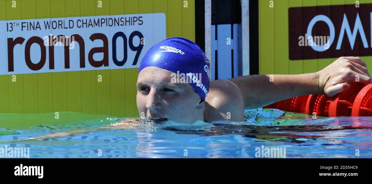 Rebecca Adlington, nageuse britannique, après la chaleur Freestyle de 400 m féminin lors des Championnats du monde de natation de la FINA à Rome, en Italie. Banque D'Images