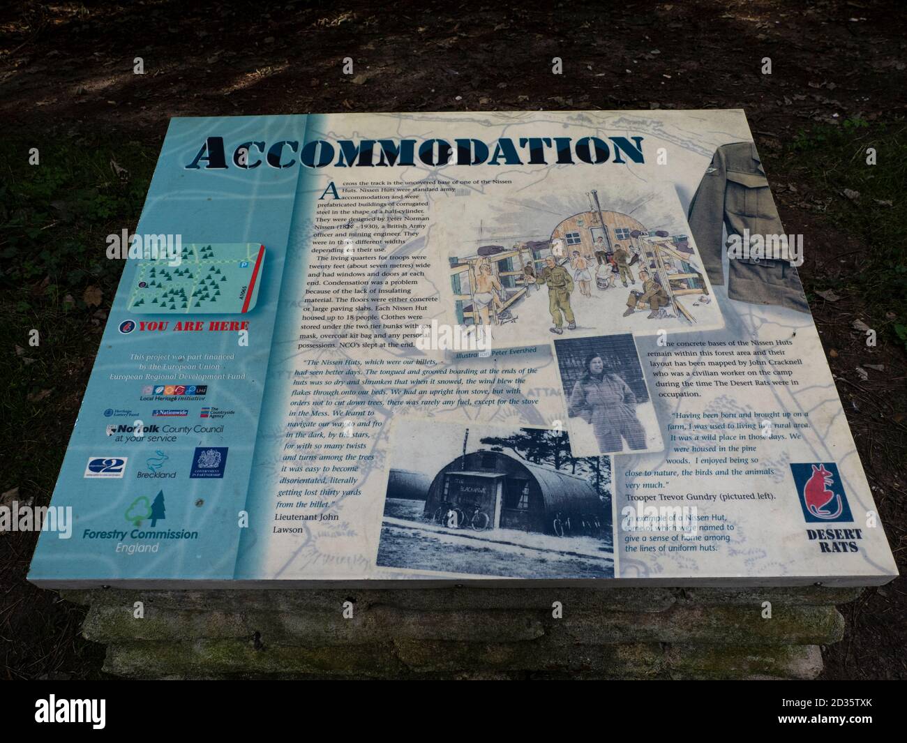 Panneau d'information sur les refuges sur le sentier Desert Rat Trail, Thetford, Norfolk, Royaume-Uni Banque D'Images