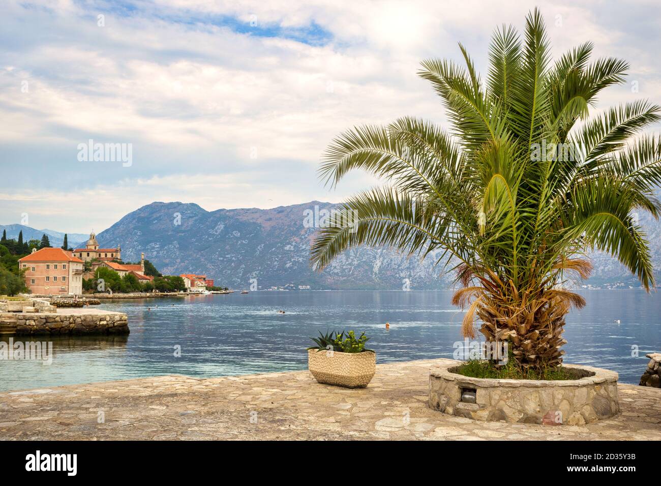 Belle baie de Kotor, Monténégro, Europe. Concept de voyage, arrière-plan. Banque D'Images