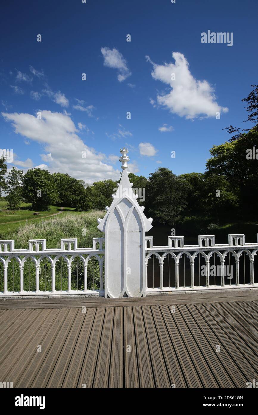 Tournoi Bridge, Eglington Country Park Irvine, Écosse Mai 2019 le Eglinton Tournament Bridge est un pont situé dans le parc national d'Eglinton Banque D'Images