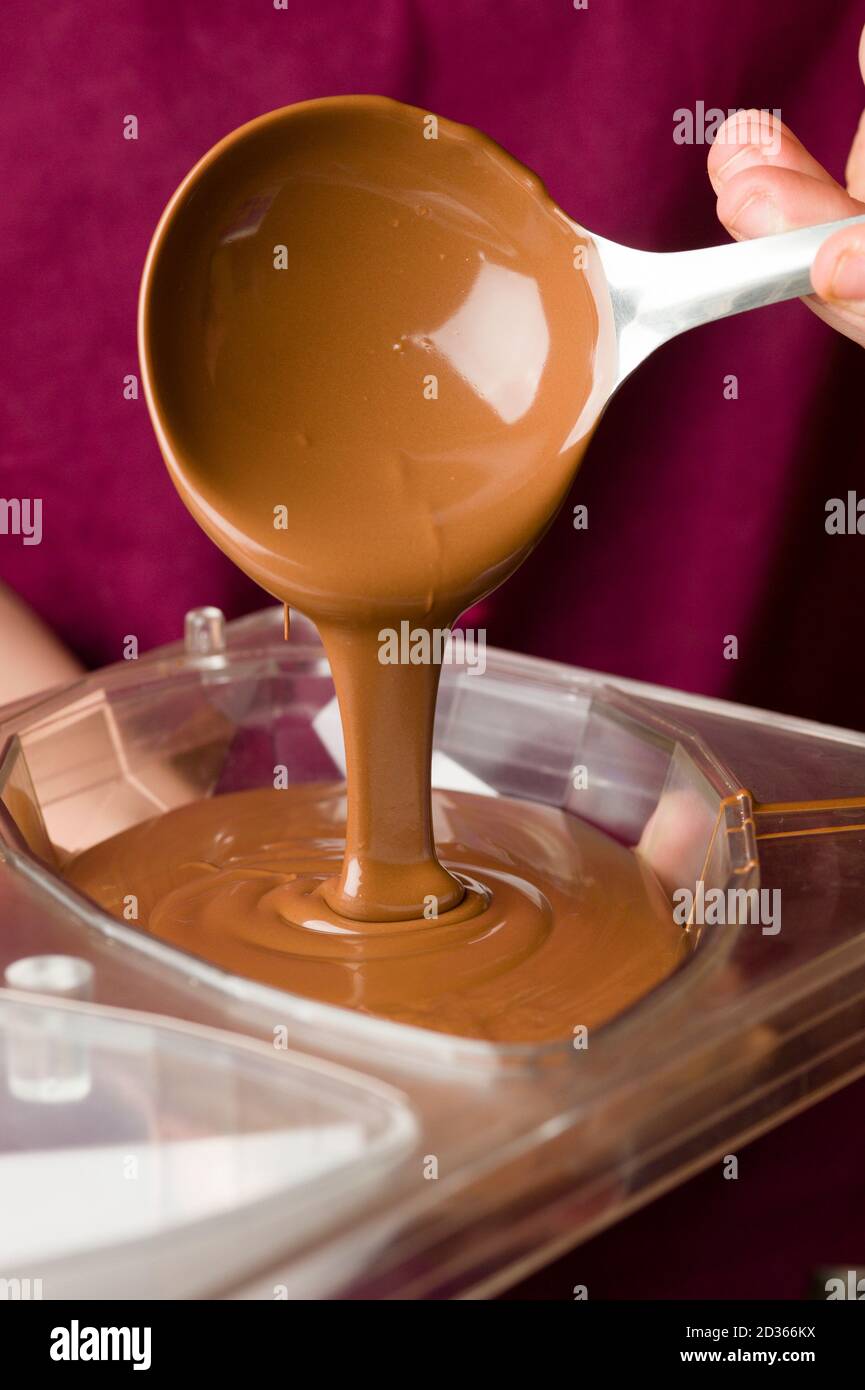 Ingrédients pour la préparation de la barre de chocolat artisanale Banque D'Images