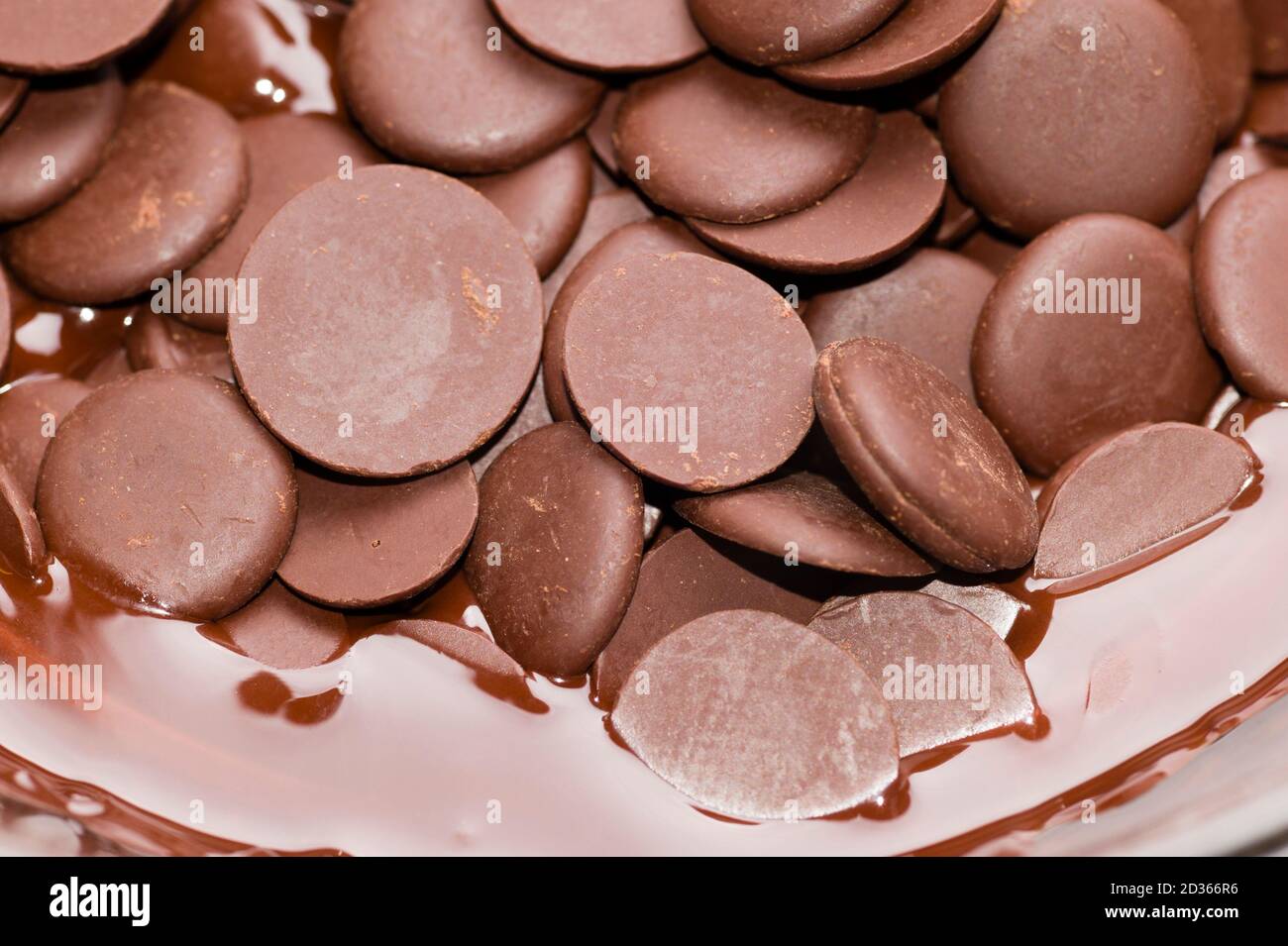 Ingrédients pour la préparation de la barre de chocolat artisanale Banque D'Images