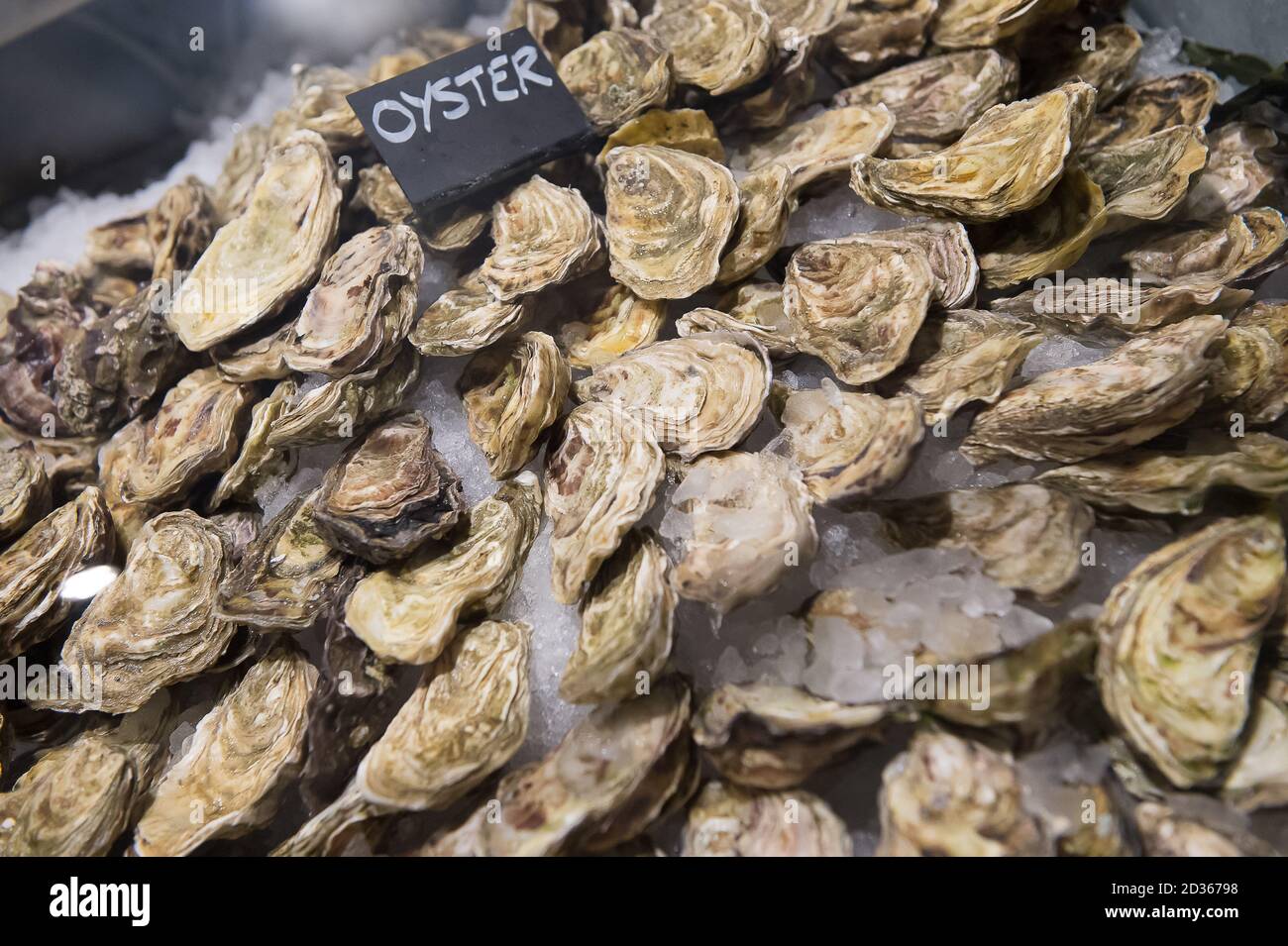 Wokingham, Berkshire, Royaume-Uni. 22 août 2020. Le restaurant Loch Fyne Seafood and Grill de Wokingham, dans le Berkshire, a organisé un événement de lancement ce soir à la suite d'une rénovation. Elle a été suivie par pour les clients réguliers et les influenceurs locaux. Le Loch Fyne compte 22 restaurants au Royaume-Uni et fait partie du groupe d'entreprises Greene King. Crédit : Maureen McLean/Alay Banque D'Images