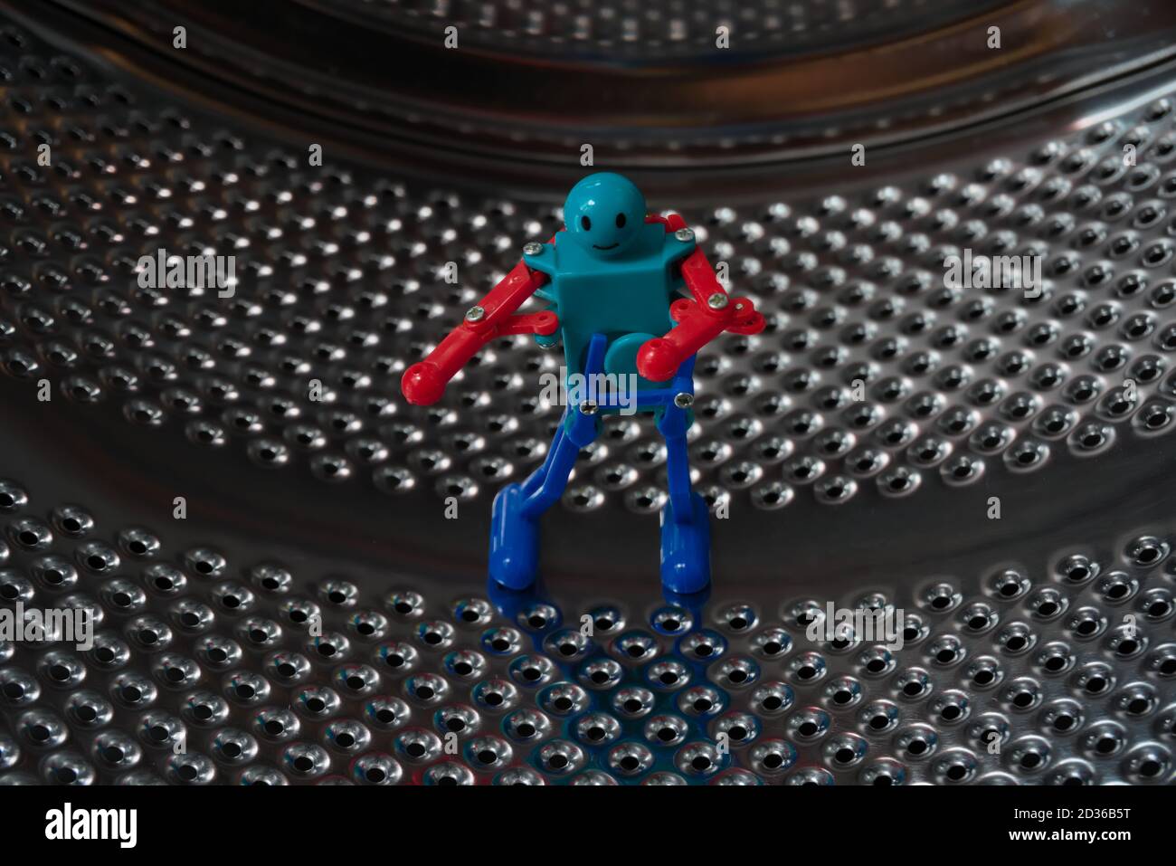 Robot dansant dans un modèle de panier Banque D'Images