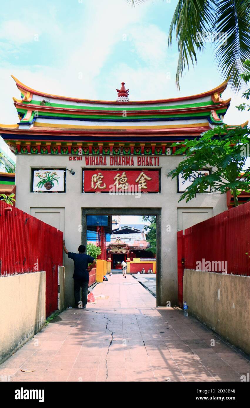 Jakarta, Indonésie - 22 janvier 2020 : Temple Dharma Bhakti (Vihara Dharma Bhakti ou Kim Tek IE), le plus ancien temple chinois de Jakarta à Glodok. Banque D'Images