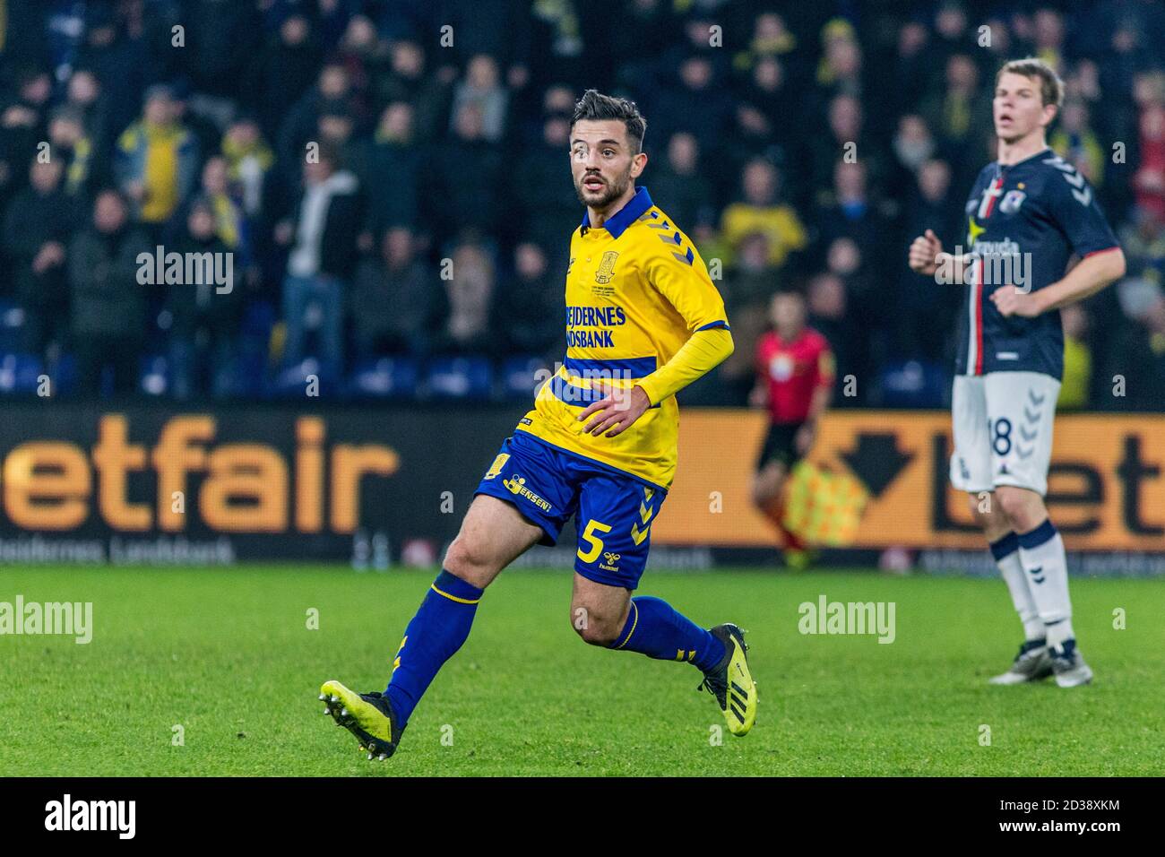 Brondby, Danemark. 09e novembre 2018. Besar Halimi (5) de Broendby SI vu pendant le 3F Superliga match entre Broendby IF et Aarhus GF au stade Brondby. (Crédit photo: Gonzales photo - Thomas Rasmussen). Banque D'Images