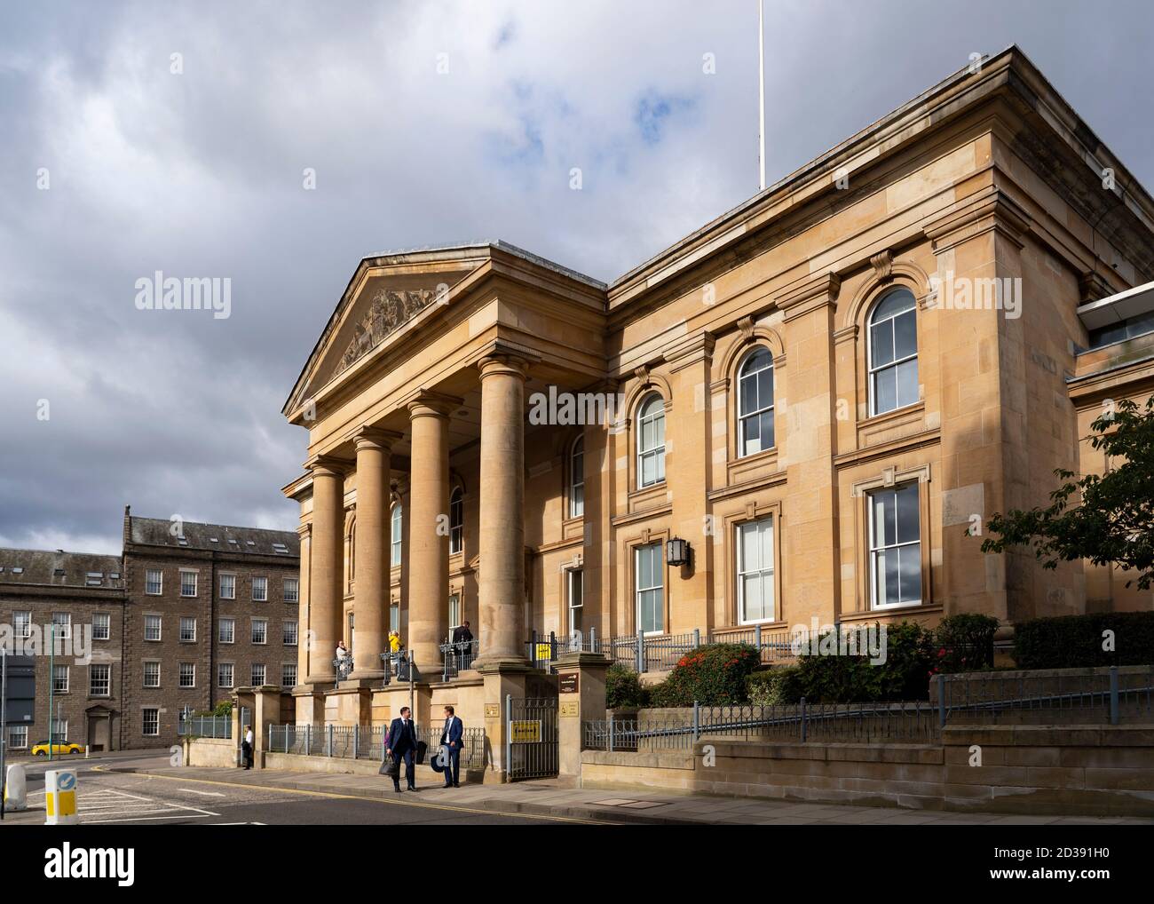 Extérieur de Dundee Sheriff court, Tayside, Écosse, Royaume-Uni Banque D'Images