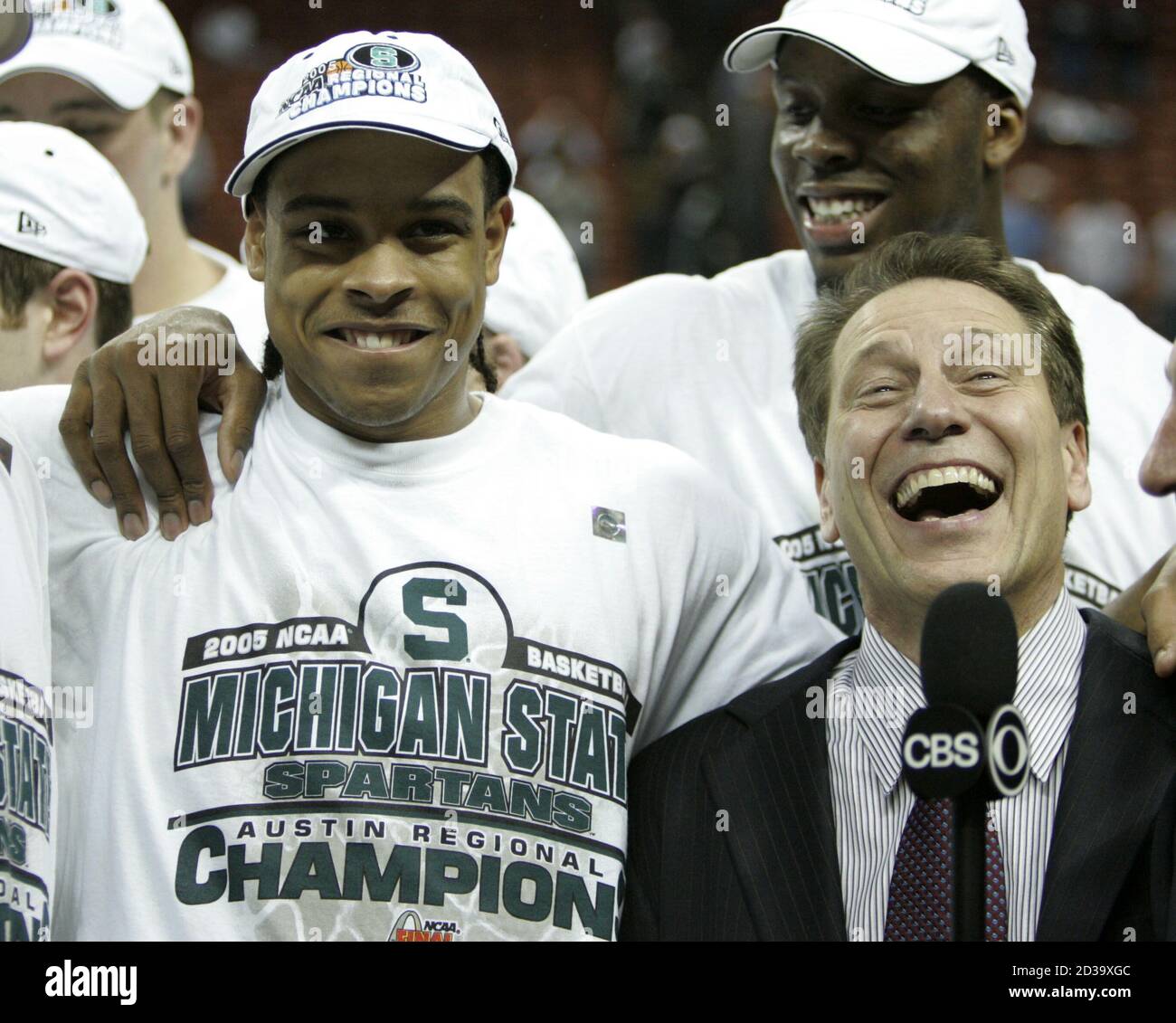 Michigan State Spartans Head Coach Tom Izzo R And Guard Shannon Brown Celebrate After Defeating The Kentucky Wildcats In The Austin Regional Final Of The 05 Ncaa Division I Men S Basketball Tournament Michigan State Spartans Head Coach Tom Izzo R And Guard Shannon Brown Celebrate After Defeating The Kentucky Wildcats In The Austin Regional Final Of The 05 Ncaa Division I Men S Basketball Tournament