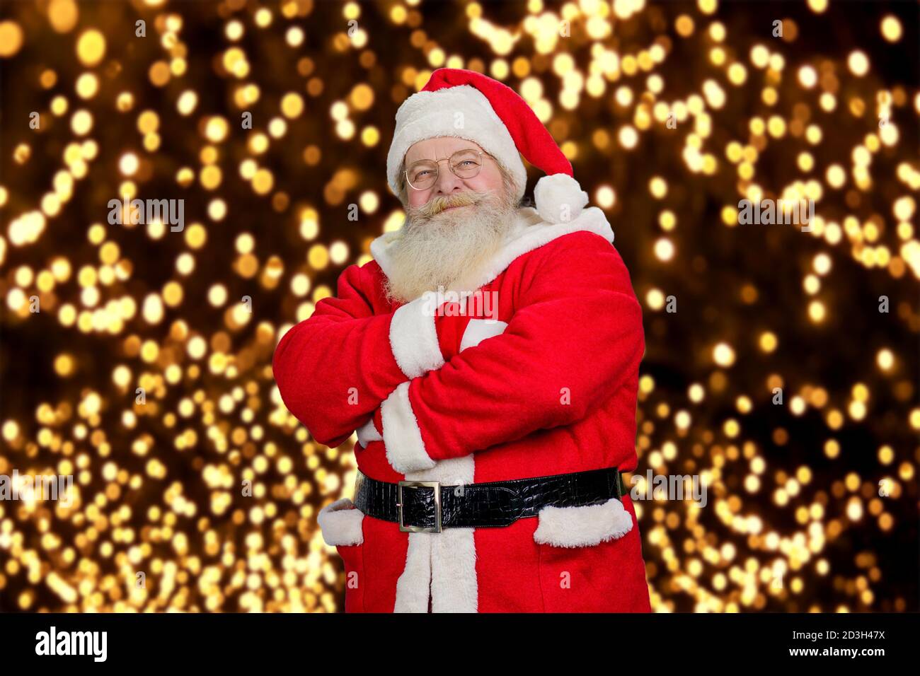 Genre Père Noël avec les bras croisés. Banque D'Images