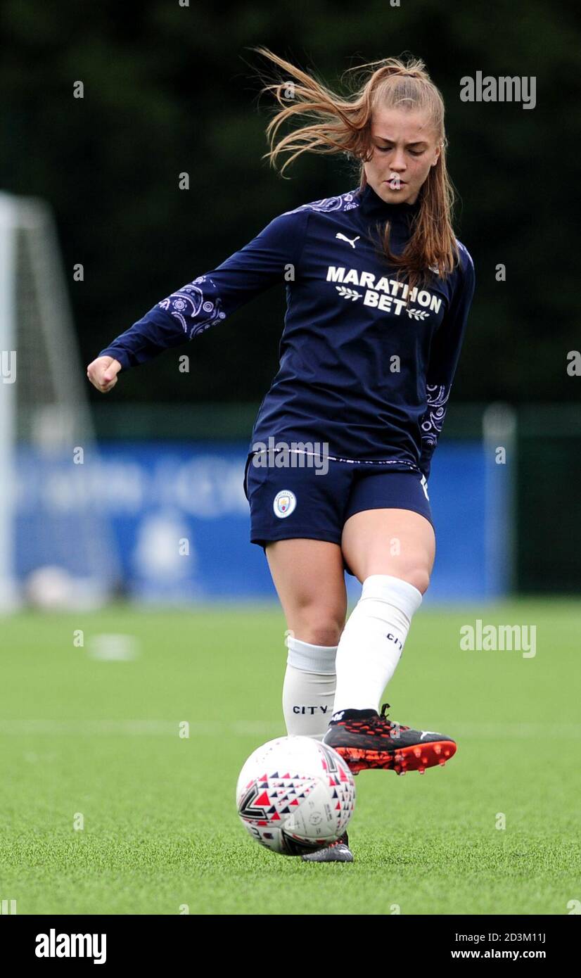 Le parc Jess de Manchester City se réchauffe avant le match de finale de la coupe FA Vitality pour femmes au stade Farley Way, Loughborough. Banque D'Images