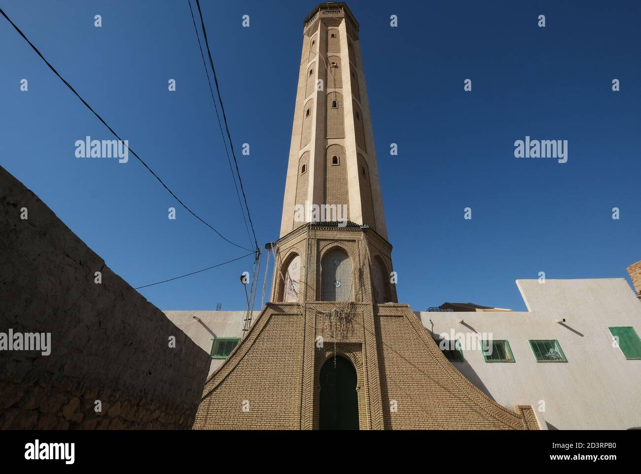 Tozeur, le minaret de la mosquée de la Médina, Tunisie Banque D'Images