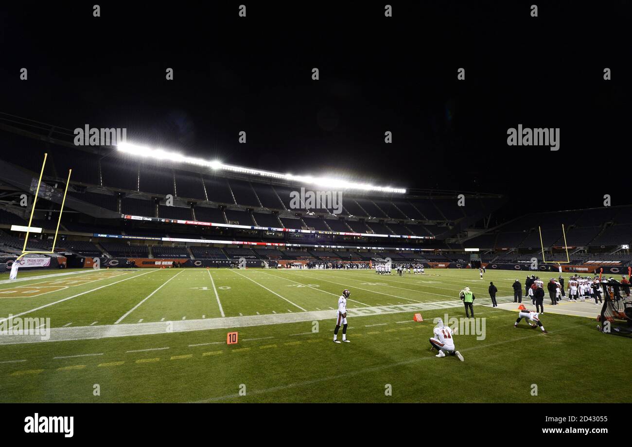 Chicago, États-Unis. 08 octobre 2020. Les Chicago Bears jouent les Tampa Bay Buccaneers au Soldier Field à Chicago le jeudi 8 octobre 2020. Photo de Brian Kersey/UPI crédit: UPI/Alay Live News Banque D'Images