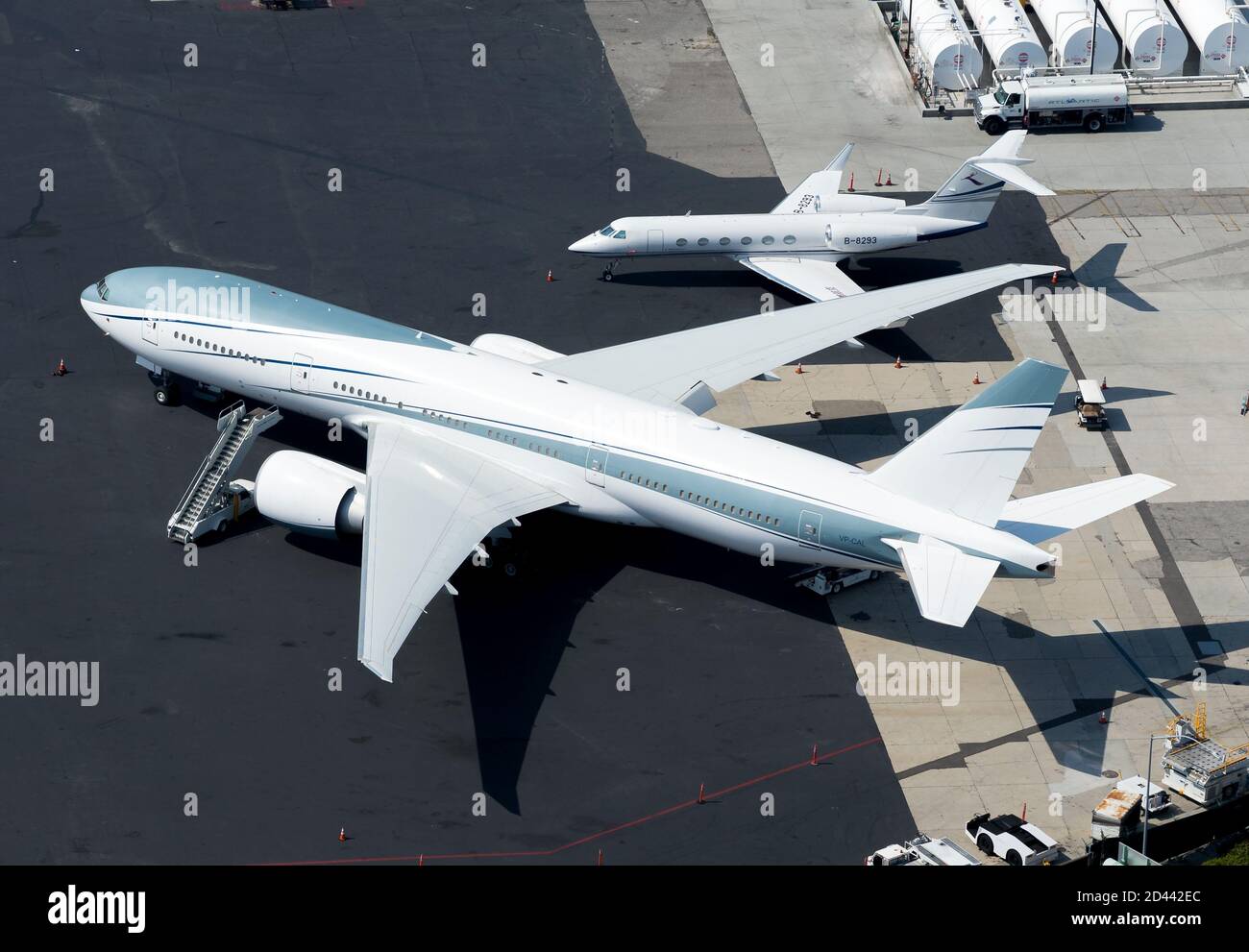 Aviation Link Company Boeing 777 VIP à l'aéroport de Los Angeles. Énorme avion privé. Boeing Business Jet VP-CAL. Banque D'Images