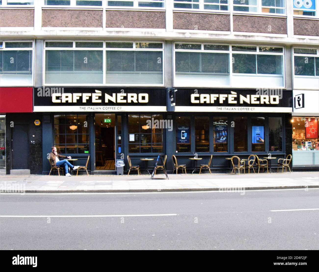 Starbucks Tottenham Court Road Banque d'image et photos Alamy