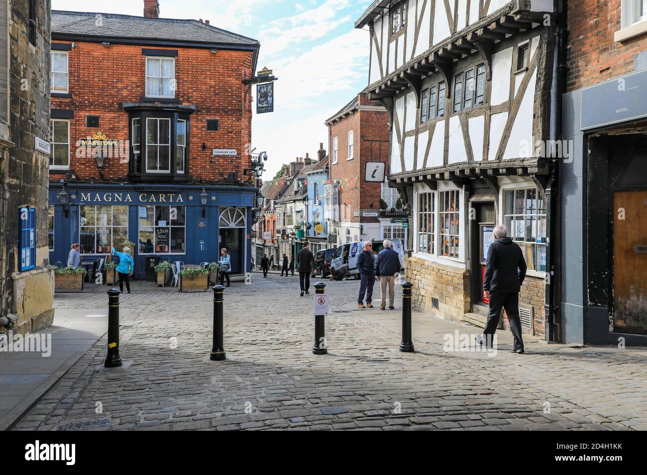 Le pub Magna Carta à la jonction de la porte de l'Échiquier, de la colline escarpée et de la colline du château dans la ville de Lincoln, Lincolnshire, Angleterre, Royaume-Uni Banque D'Images