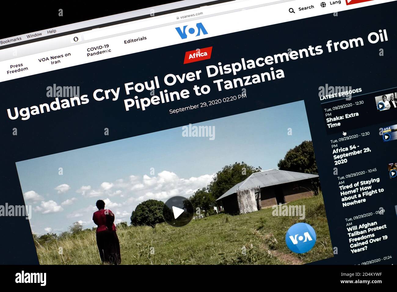 Une capture d'écran de la page d'accueil du site Web de la voix américaine. Banque D'Images