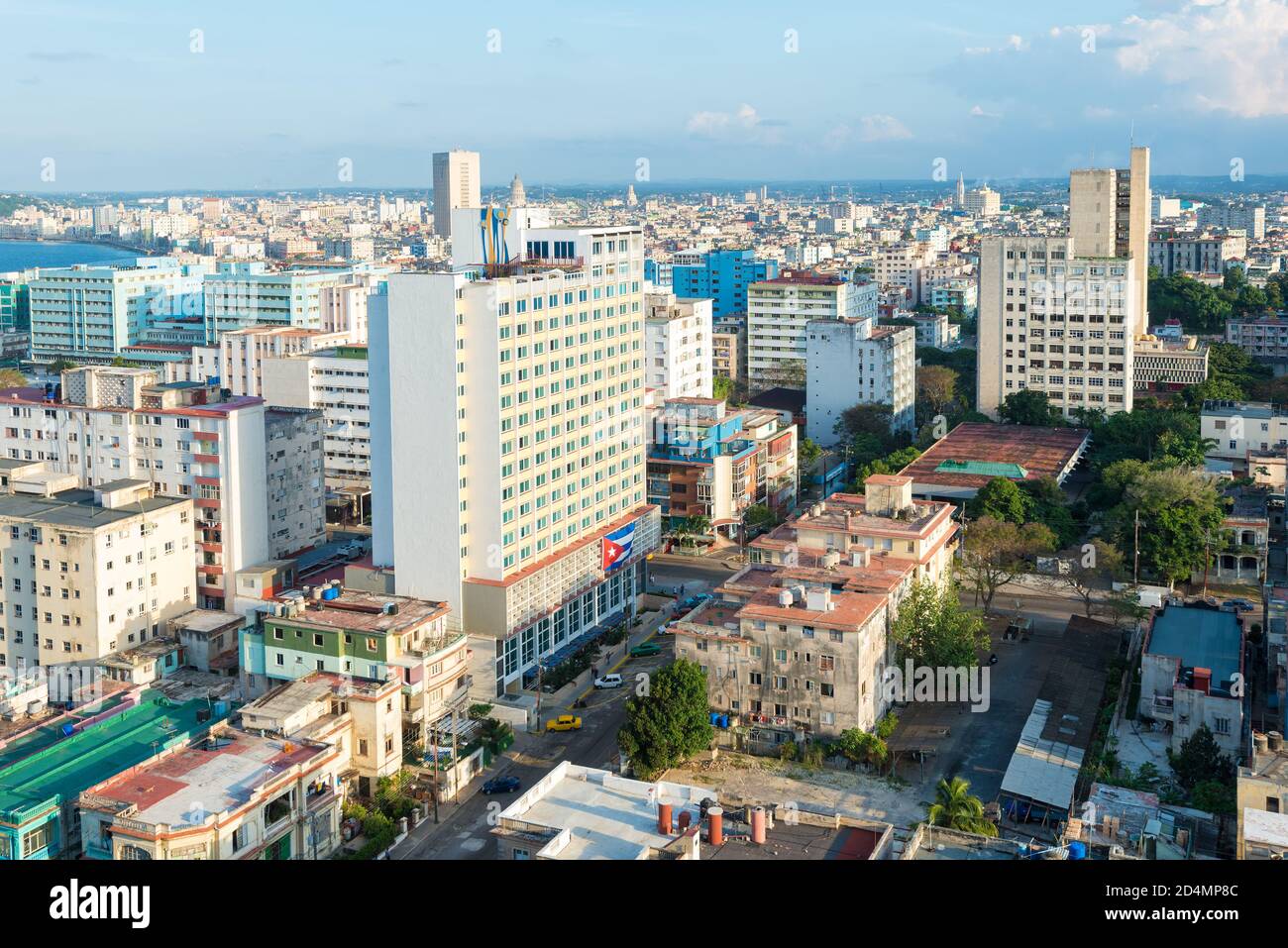 Vue aérienne de la Havane avec plusieurs points d'intérêt sur un magnifique jour d'été Banque D'Images
