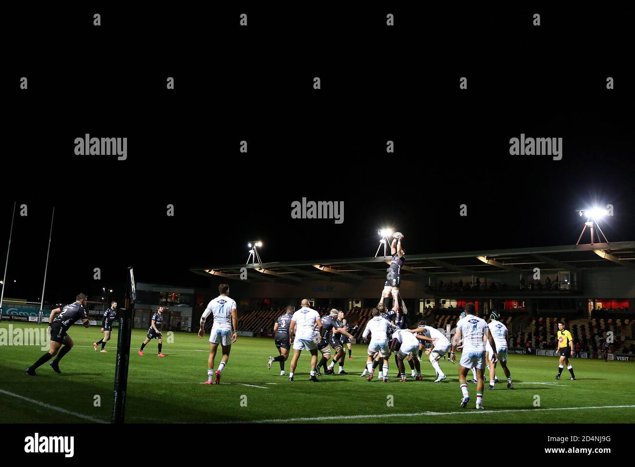 Newport, Royaume-Uni. 09e octobre 2020. Une vue générale tandis que les joueurs contestent une ligne de sortie. Guinness Pro14 Rugby, Dragons v Zebre Rugby à Rodney Parade à Newport le vendredi 9 octobre 2020. photo par Andrew Orchard/Andrew Orchard sports photographie/Alamy Live News crédit: Andrew Orchard sports photographie/Alamy Live News Banque D'Images