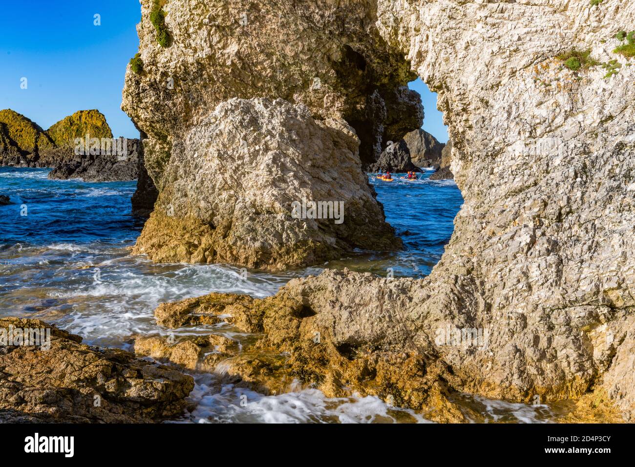 La Grande Arche à Ballintoy, Côte Nord, Irlande du Nord Banque D'Images