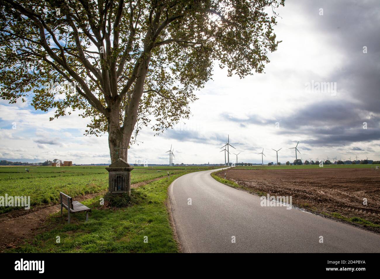 Centrales éoliennes près d'Erkelenz, Rhénanie-du-Nord-Westphalie, Allemagne. Windkraftanlagen BEI Erkelenz, Nordrhein-Westfalen, Allemagne. Banque D'Images