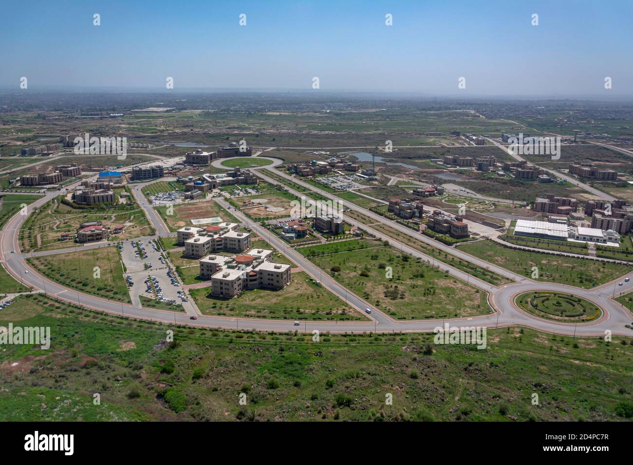 Une vue aérienne de la mosquée et des monuments de faisal à Islamabad, la capitale du Pakistan Banque D'Images