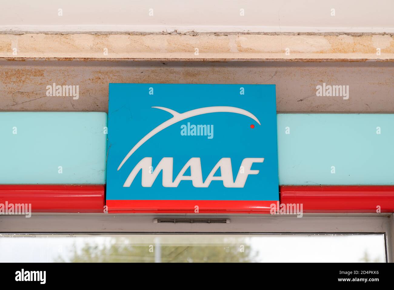 Bordeaux , Aquitaine / France - 10 01 2020 : logo MAAF boutique texte du  signe sur le mur de l'agence d'assurances de bureau Photo Stock - Alamy