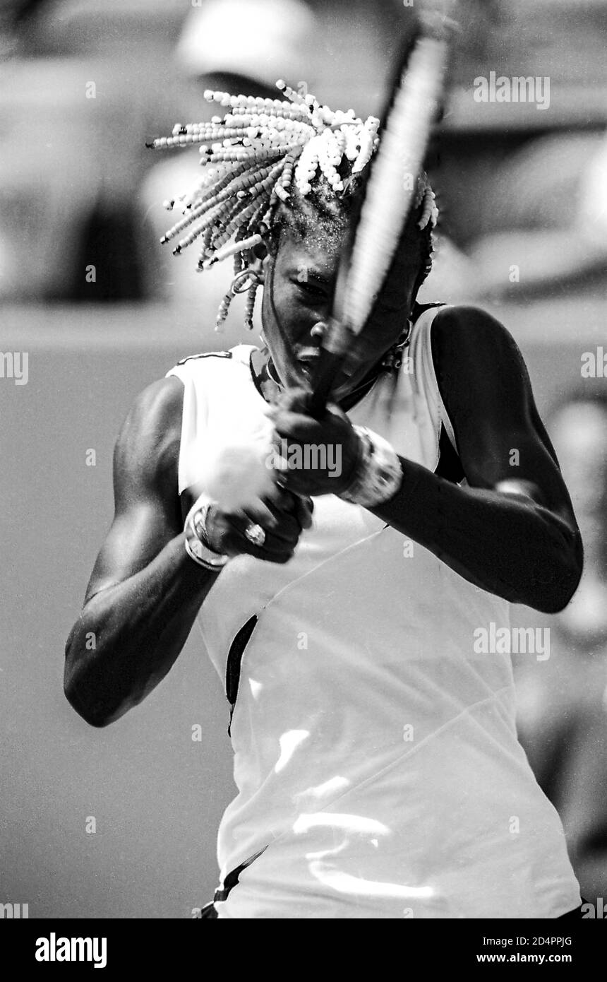 Serena Williams (États-Unis) en compétition à l'US Open tennis 1998 Banque D'Images