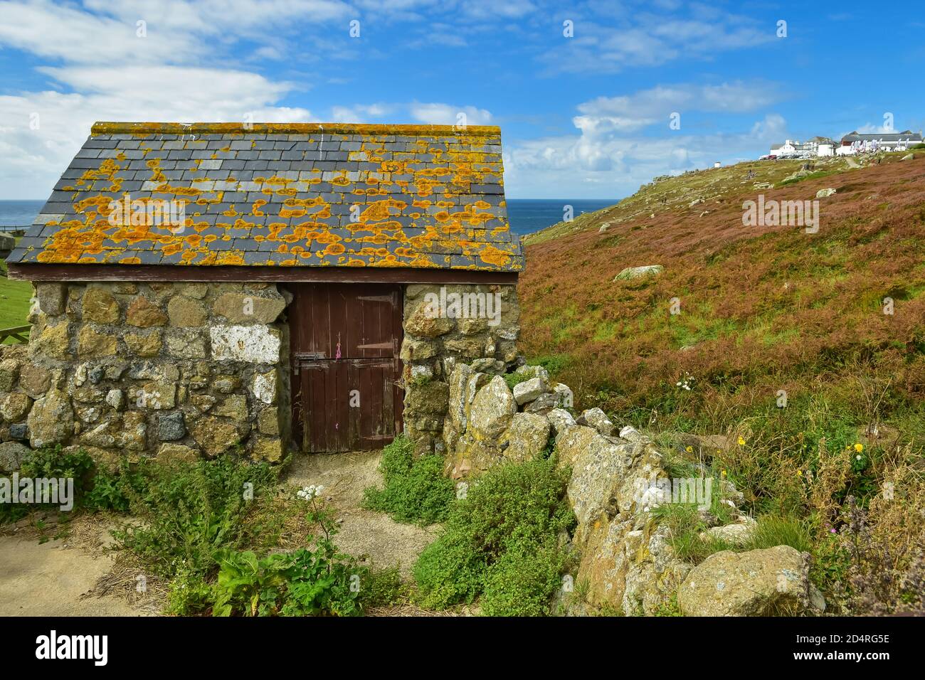 Un hangar à Greeb Farm à la fin de Land, un complexe de promontoires et de vacances dans l'ouest de Cornwall, en Angleterre Banque D'Images