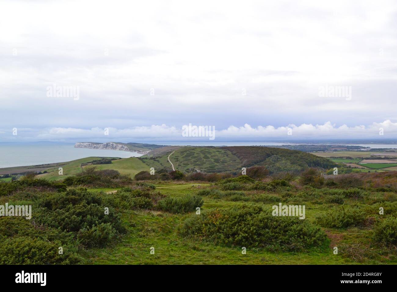 En regardant vers l'ouest depuis Westover jusqu'à Tennyson Down Sur l'île de Wight comme la tempête Alex arrive en vue Tempête majeure d'octobre Banque D'Images