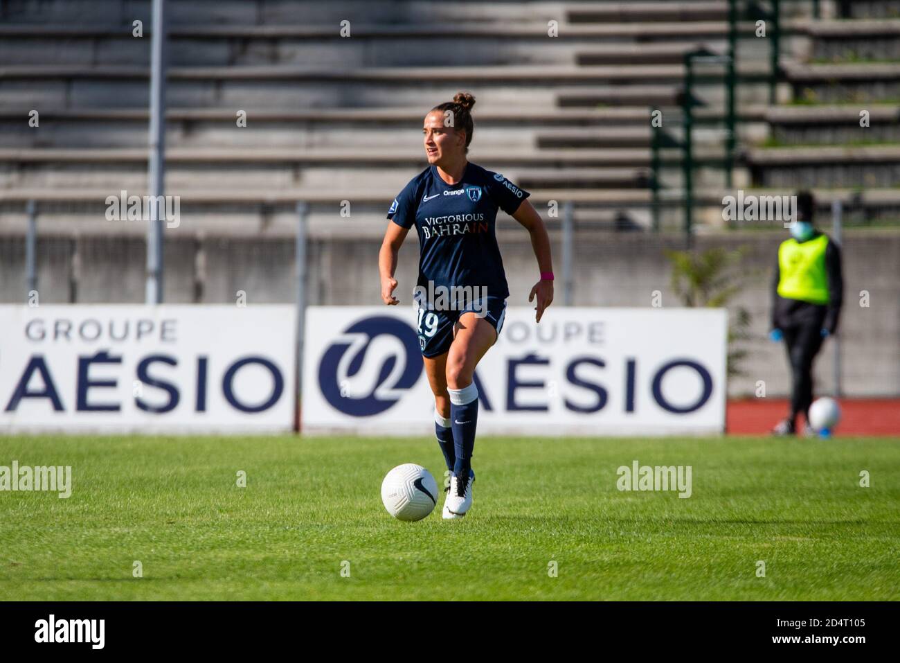 Hea Greboval de Paris FC contrôle le ballon pendant le Match de football féminin de championnat français D1 Arkema entre Paris FC Et GPSO 92 Issy le octobre Banque D'Images