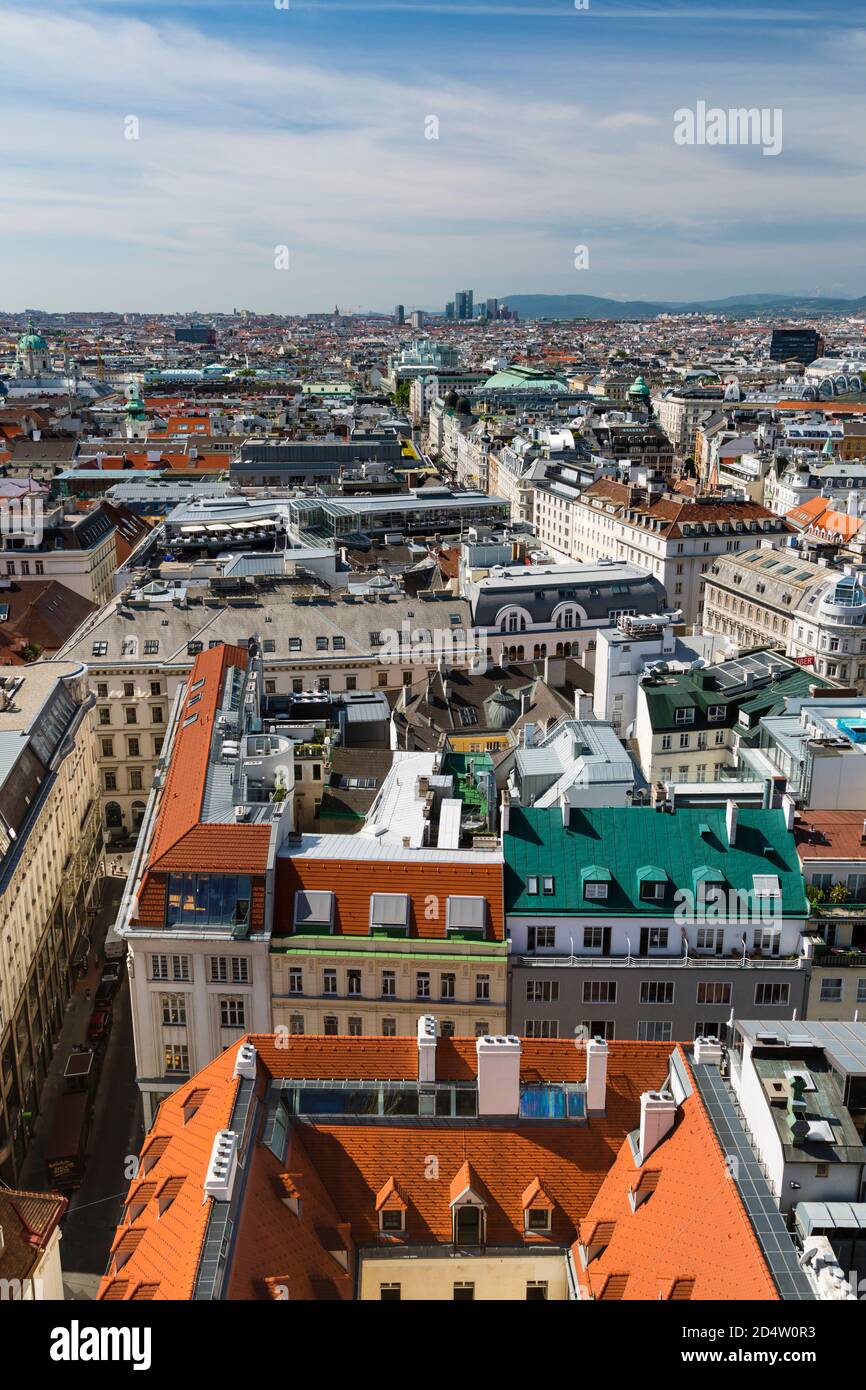 VIENNE - 7 MAI : vue sur la ville de Vienne avec la ville de Wienerberg en arrière-plan, Autriche le 7 mai 2018 Banque D'Images