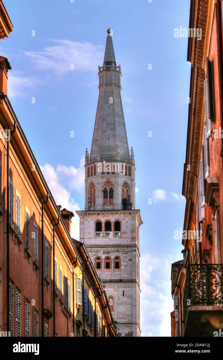 Tour de Ghirlandina, Modène, Émilie-Romagne, Italie, patrimoine mondial de l'UNESCO Banque D'Images
