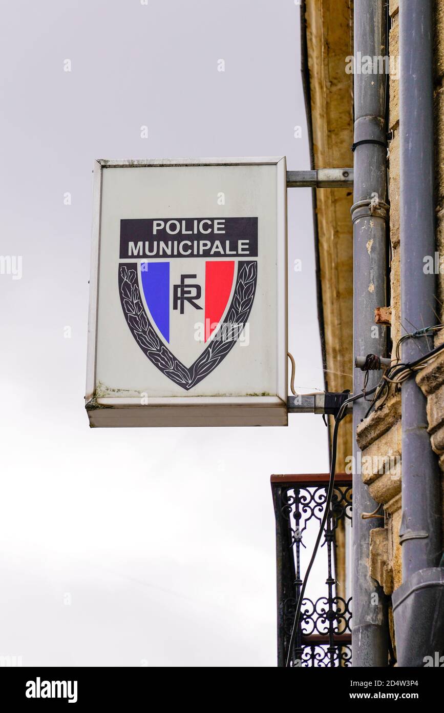 Bordeaux , Aquitaine / France - 10 01 2020 : logo et texte de police municipale devant le bureau municipal de police du maire français Banque D'Images