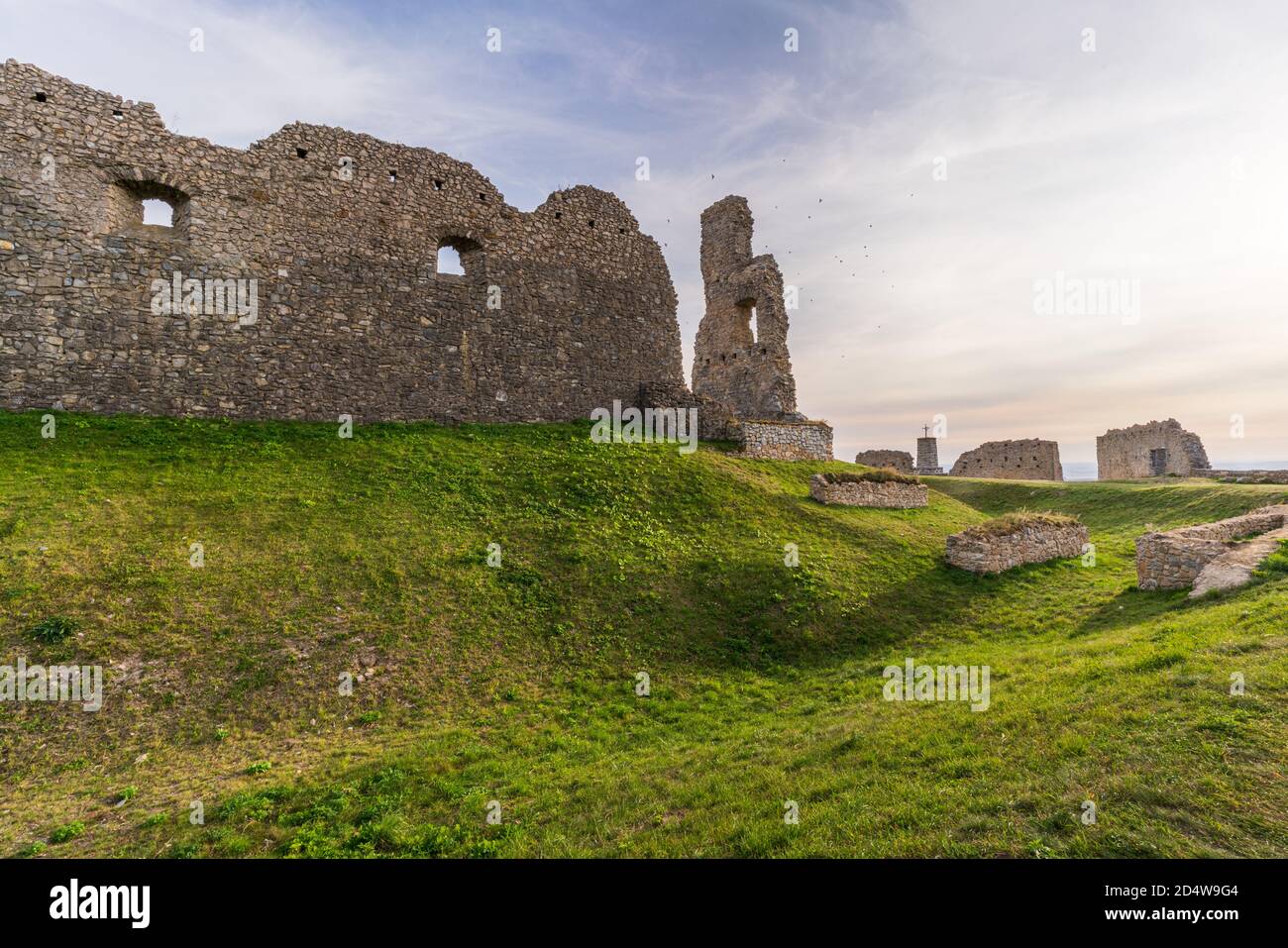 Les ruines de l'ancien château de Branc ine Podbranc (Senica), Slovaquie Banque D'Images