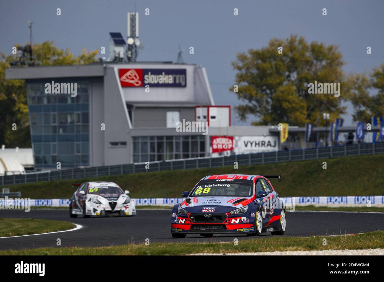 88 Catsburg Nicky (nld), Engstler Hyundai N Liqui Moly Racing Team, Hyundai i30 N TCR, action lors de la course WTCR 2020 de la FIA en Slovaquie, 3e tour de la FIA World Touring car Cup 2020, sur l'anneau de Slovaquie d'Automotodrom, du 9 au 11 octobre 2020 à Orechova Poton, Slovaquie - photo Florent Gooden / DPPI crédit: LM/DPPI/Florent Gooden/Alamy Live News Banque D'Images