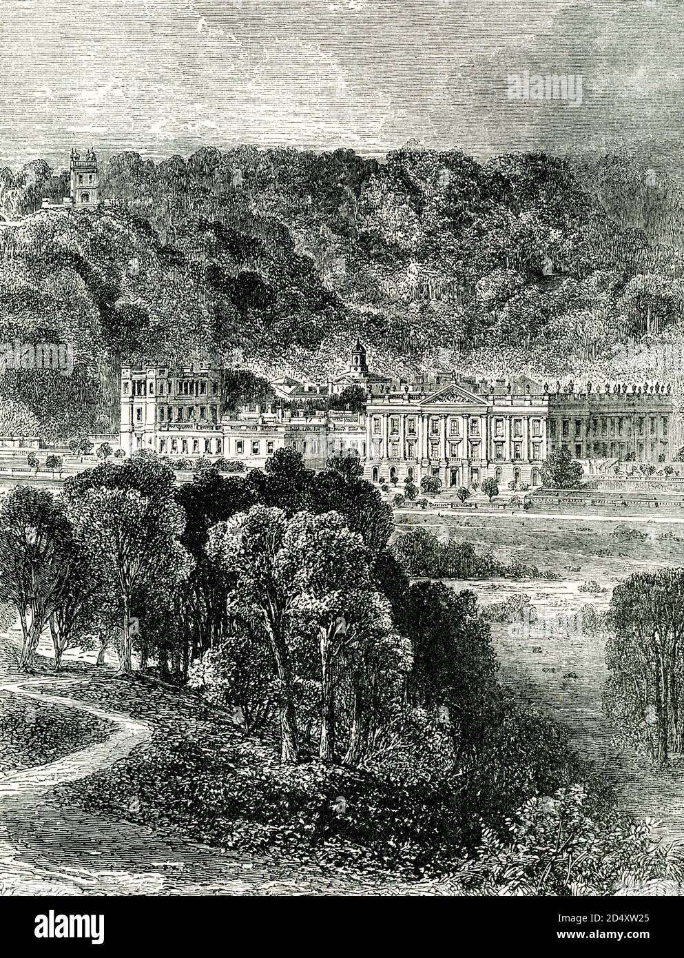L'illustration montre Chatsworth, le quartier du Palais du pic en Angleterre. Chatsworth House est une demeure ancestrale dans le Derbyshire, en Angleterre, dans les Dales du Derbyshire, à 3.5 miles au nord-est de Bakewell et à 9 miles à l'ouest de Chesterfield. Siège du duc de Devonshire, il abrite la famille Cavendish depuis 1549. Chatsworth House est le « Palais du pic » et dispose de plus de 30 chambres, d'une grande bibliothèque et d'une magnifique collection de peintures. Il dispose également d'un jardin de 105 hectares - une vue magnifique en été - et d'un parc public sur les rives de la rivière Derwent. Banque D'Images