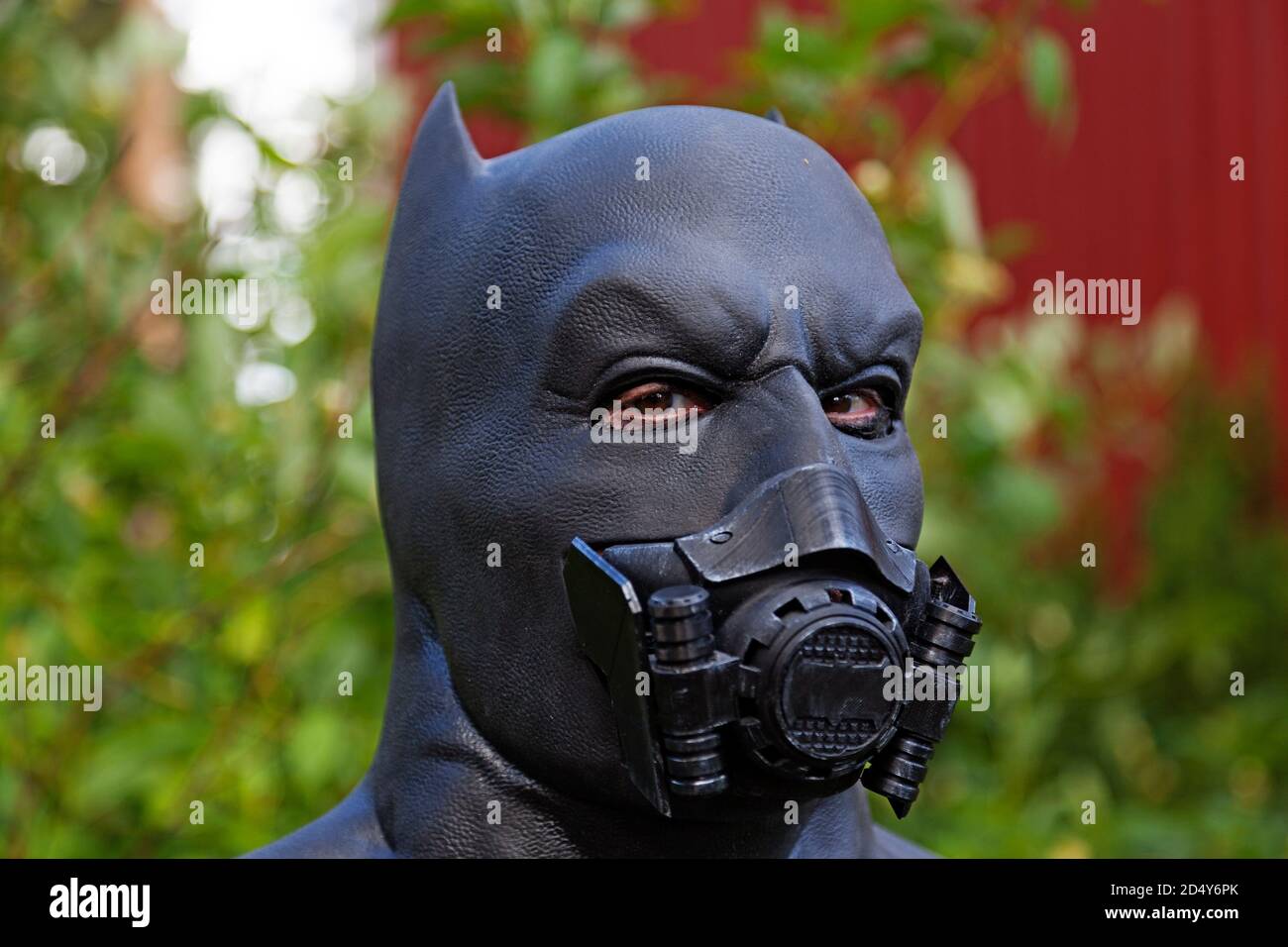 Umea, Norrland Suède - 5 septembre 2020 : cosplayer avec masque respiratoire Banque D'Images