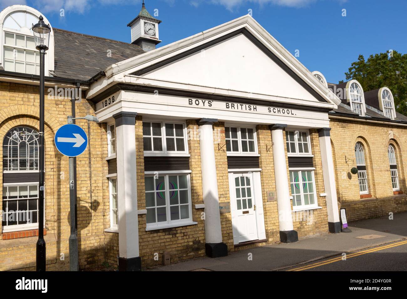 Bâtiment historique datant de 1828 Boys British School, Saffron Walden, Essex, Angleterre, Royaume-Uni Banque D'Images