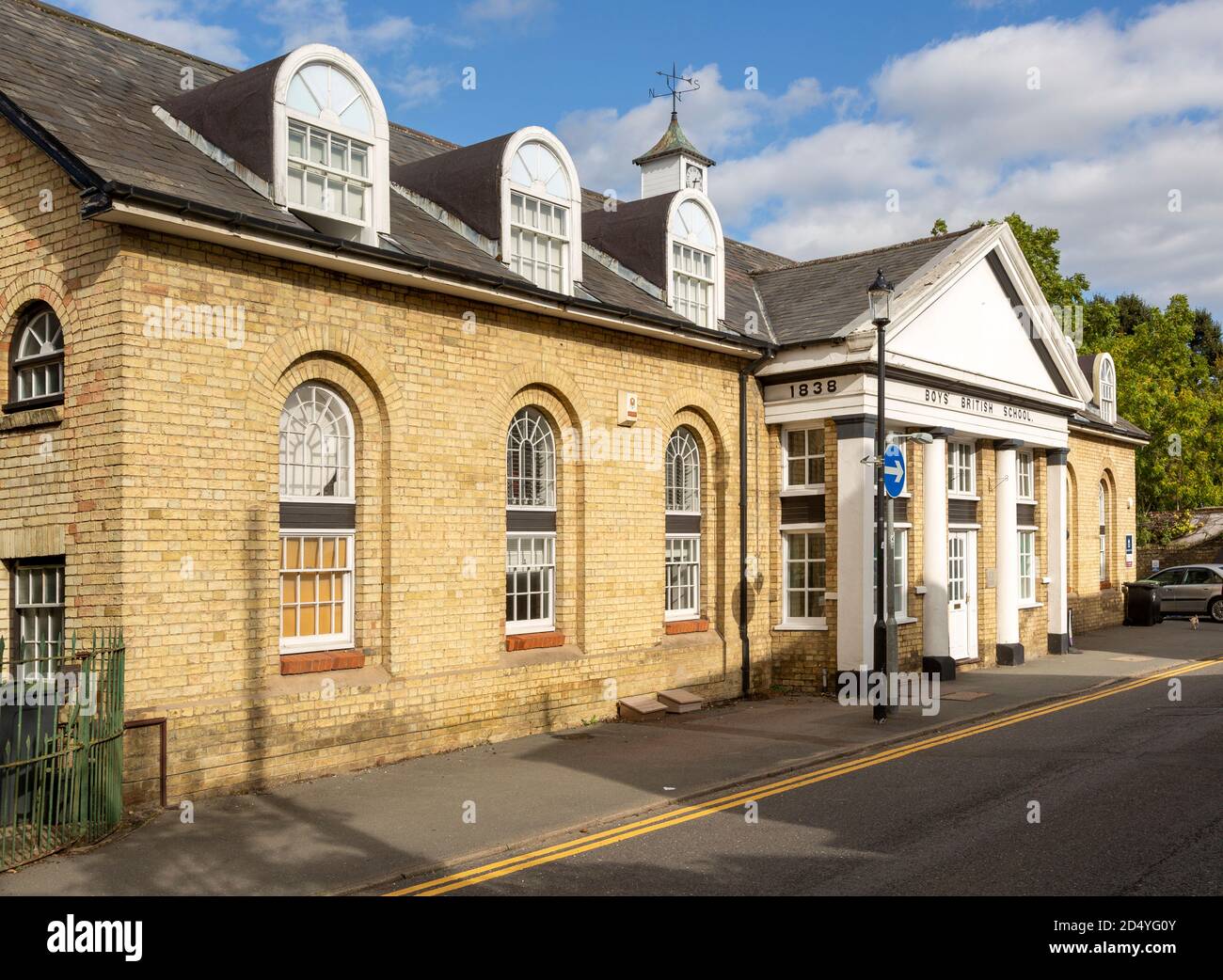 Bâtiment historique daté de 1838 Boys 'British School, Saffron Walden, Essex, Angleterre, Royaume-Uni Banque D'Images